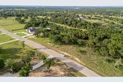 2124 Lacee Court, Granbury, TX 76048 - Photo 19