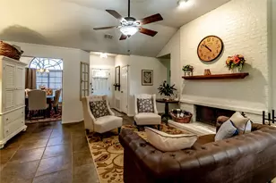 266 E Ridgegate Dr, Garland, TX 75040 - Photo 13