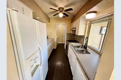 2805 Scott Mill Road, Carrollton, TX 75007 - Photo 3