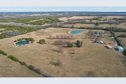 1044 County Road 3230, Windom, TX 75492 - Photo 33