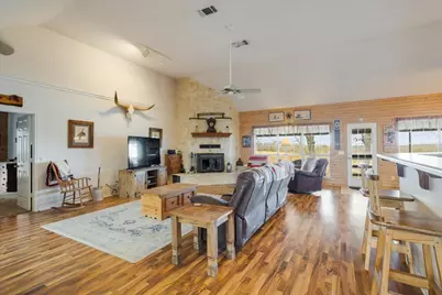 1044 County Road 3230, Windom, TX 75492 - Photo 5
