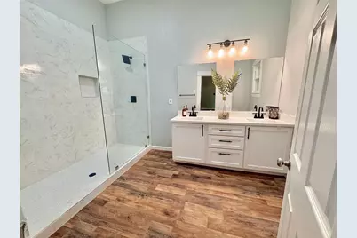 508 E Franklin Street, Hillsboro, TX 76645 - Photo 17