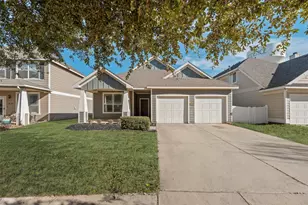 1724 Murphy Ct, Providence Village, TX 76227 - Photo 3