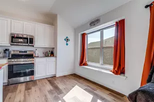 1402 Dry Crk Dr, Cleburne, TX 76033 - Photo 5