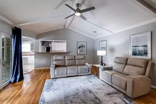 9352 Heatherdale Dr, Dallas, TX 75243 - Photo 11