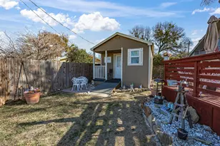 611 Elm Cir, Lake Bridgeport, TX 76426 - Photo 5