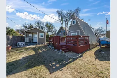 611 Elm Circle, Lake Bridgeport, TX 76426 - Photo 3