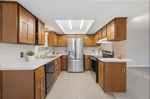 3407 Durango Ln, Arlington, TX 76014 - Photo 3