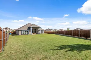 933 Homestead Dr, DeSoto, TX 75115 - Photo 29