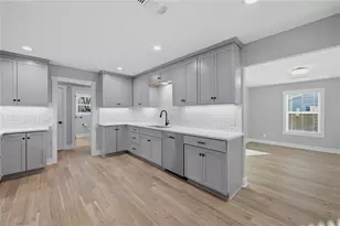 1921 N Woods St, Sherman, TX 75092 - Photo 9