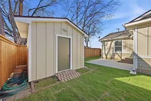 1921 N Woods St, Sherman, TX 75092 - Photo 27