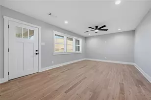 1921 N Woods St, Sherman, TX 75092 - Photo 3