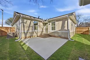 1921 N Woods St, Sherman, TX 75092 - Photo 25