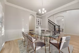 3114 University Park Ln, Irving, TX 75062 - Photo 5