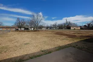 606 E Broad St, Forney, TX 75126 - Photo 17