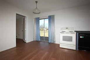 606 E Broad St, Forney, TX 75126 - Photo 9