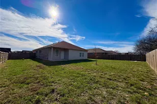 1121 Gannon Ln, DeSoto, TX 75115 - Photo 11