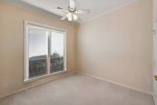 1014 Village Green Ct, Arlington, TX 76012 - Photo 35