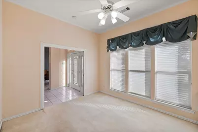 1014 Village Green Court, Arlington, TX 76012 - Photo 11