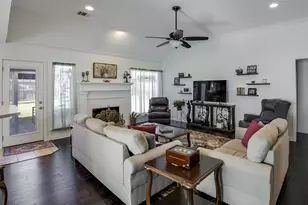 603 Columbia Ave, Waxahachie, TX 75165 - Photo 5