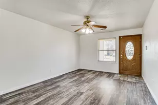 1725 Whiteoak Dr, Garland, TX 75040 - Photo 5