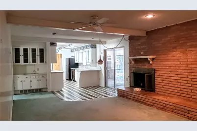 1220 NW 7th Avenue, Mineral Wells, TX 76067 - Photo 3