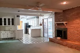 1220 NW 7th Ave, Mineral Wells, TX 76067 - Photo 3