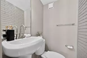 10109 Regal Park Ln, Dallas, TX 75230 - Photo 17