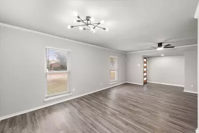 4333 Woodbluff Drive, Mesquite, TX 75150 - Photo 7