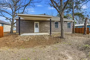 308 Lewis St, Cleburne, TX 76031 - Photo 19