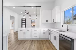 1247 Bonham St, Paris, TX 75460 - Photo 7