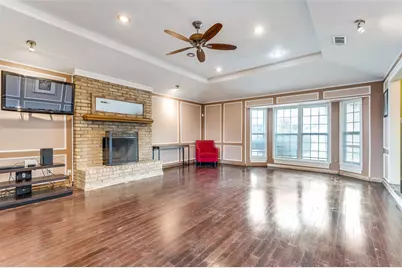 2206 Greenbriar Court, Grand Prairie, TX 75050 - Photo 3