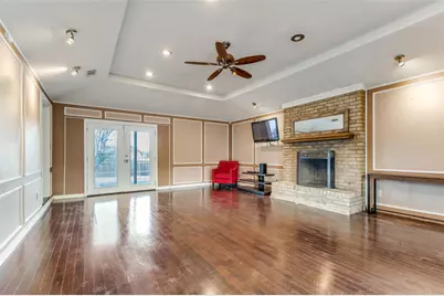 2206 Greenbriar Court, Grand Prairie, TX 75050 - Photo 5