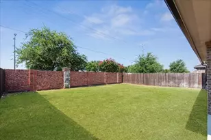 1306 Lasso Dr, Little Elm, TX 75068 - Photo 17