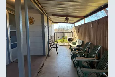 409 E Truett Street, Winters, TX 79567 - Photo 17