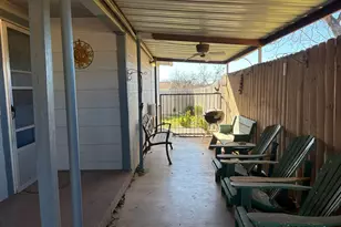 409 E Truett St, Winters, TX 79567 - Photo 17