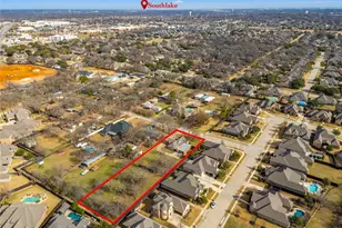 8632 Timber Dr, North Richland Hills, TX 76182 - Photo 5