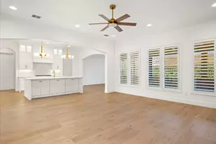 1001 Quarry Ct, Granbury, TX 76048 - Photo 9