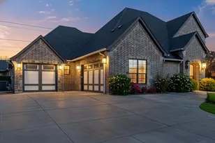 1001 Quarry Ct, Granbury, TX 76048 - Photo 1