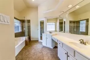 2504 Candlebrook Dr, Flower Mound, TX 75028 - Photo 7