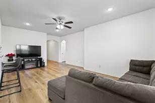 1548 Woodlake Dr, Waxahachie, TX 75165 - Photo 9