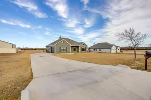 920 Kite Rd, Mineral Wells, TX 76067 - Photo 5