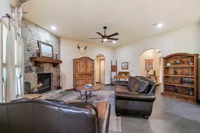 1207 Mary Ann Court, Tioga, TX 76271 - Photo 5