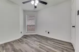 2916 S Bend Dr, Dallas, TX 75229 - Photo 13