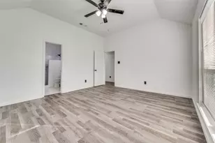 2916 S Bend Dr, Dallas, TX 75229 - Photo 11