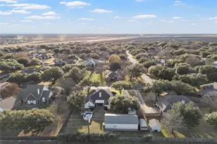 840 Country Ln Dr, McGregor, TX 76657 - Photo 39