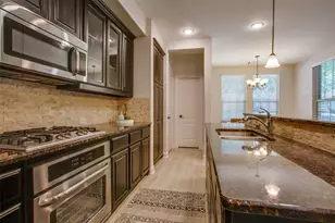 4421 Riverview Dr, Carrollton, TX 75010 - Photo 9