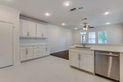 4706 Belmont Avenue, Dallas, TX 75204 - Photo 7