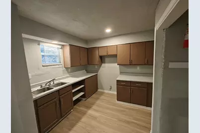 811 N Spears Street #102, Alvarado, TX 76009 - Photo 3