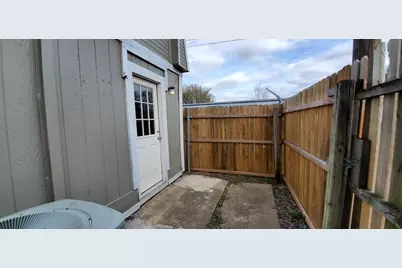 811 N Spears Street #102, Alvarado, TX 76009 - Photo 9